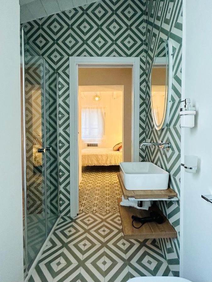 ホテル Palazzo Ma.Ri.Lu. カブラス エクステリア 写真